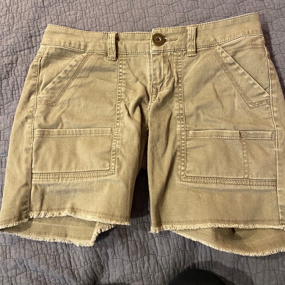 Union bay women’s cargo shorts size 1